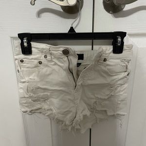 AERO WHITE JEAN SHORTS